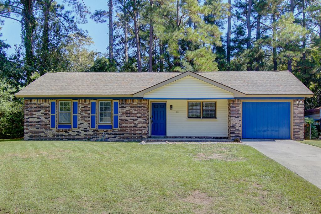 110 Duncan Court, Summerville