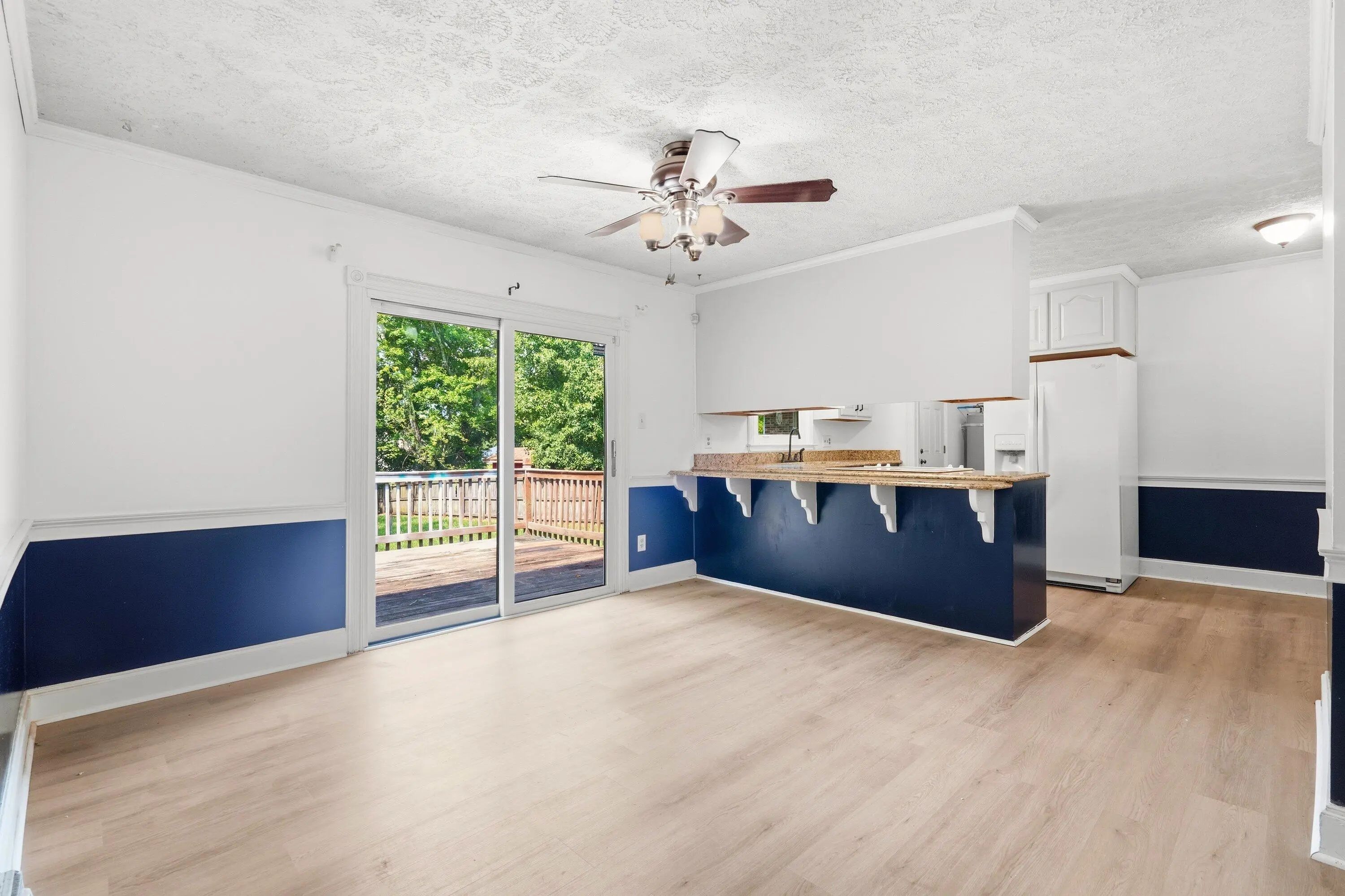 220 Crestwood Drive, Summerville, SC, 29483