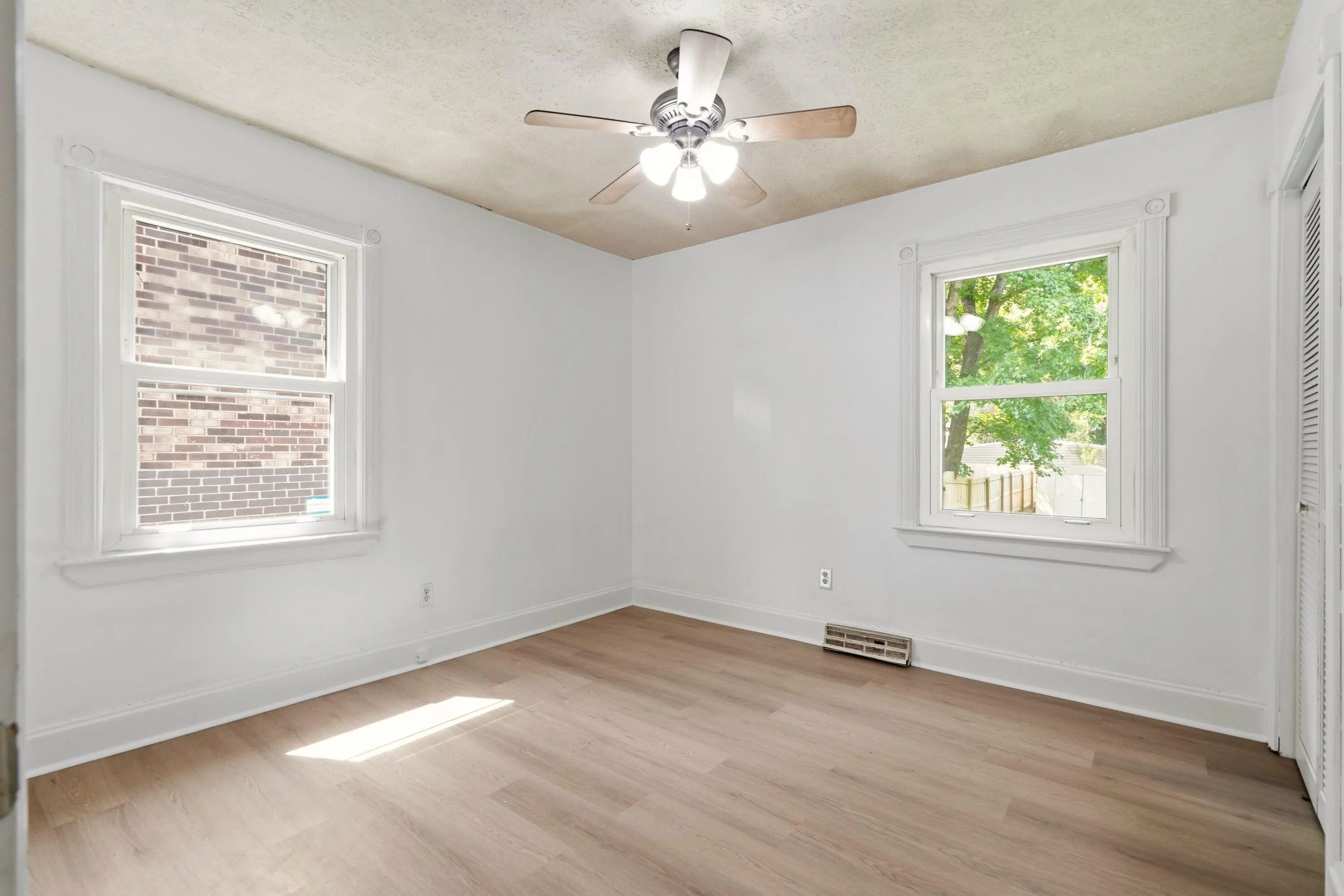 220 Crestwood Drive, Summerville, SC, 29483