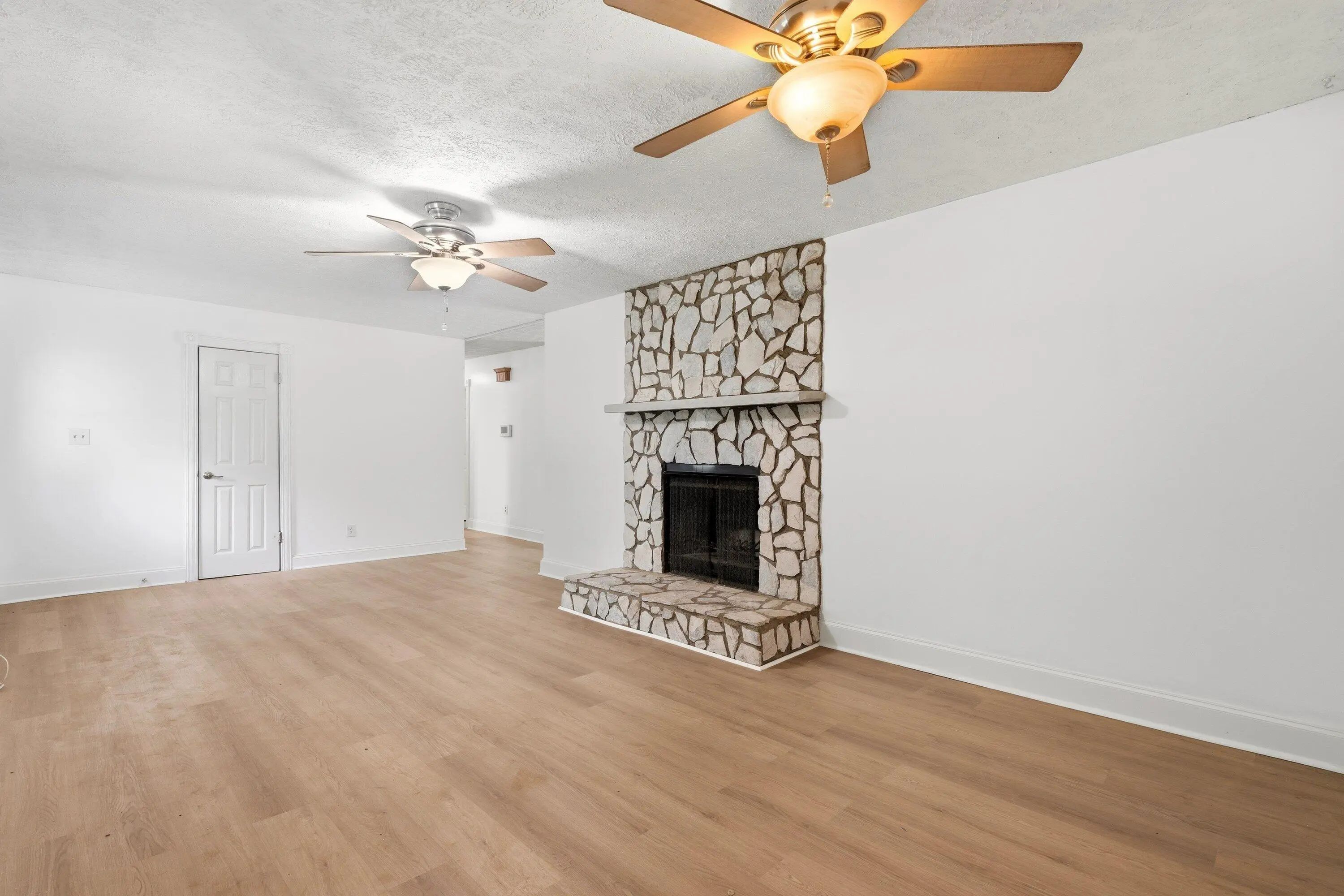 220 Crestwood Drive, Summerville, SC, 29483