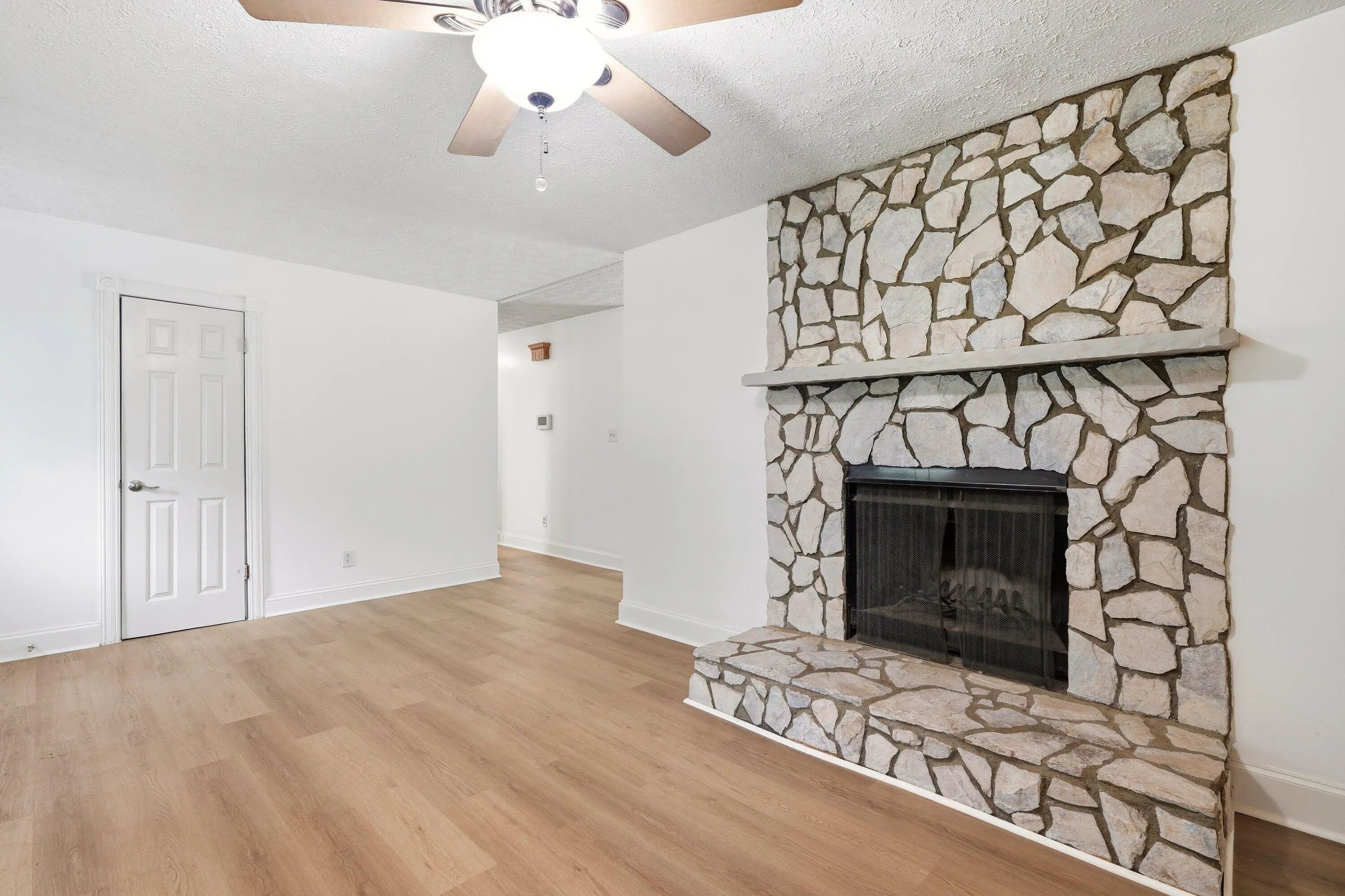 220 Crestwood Drive, Summerville, SC, 29483
