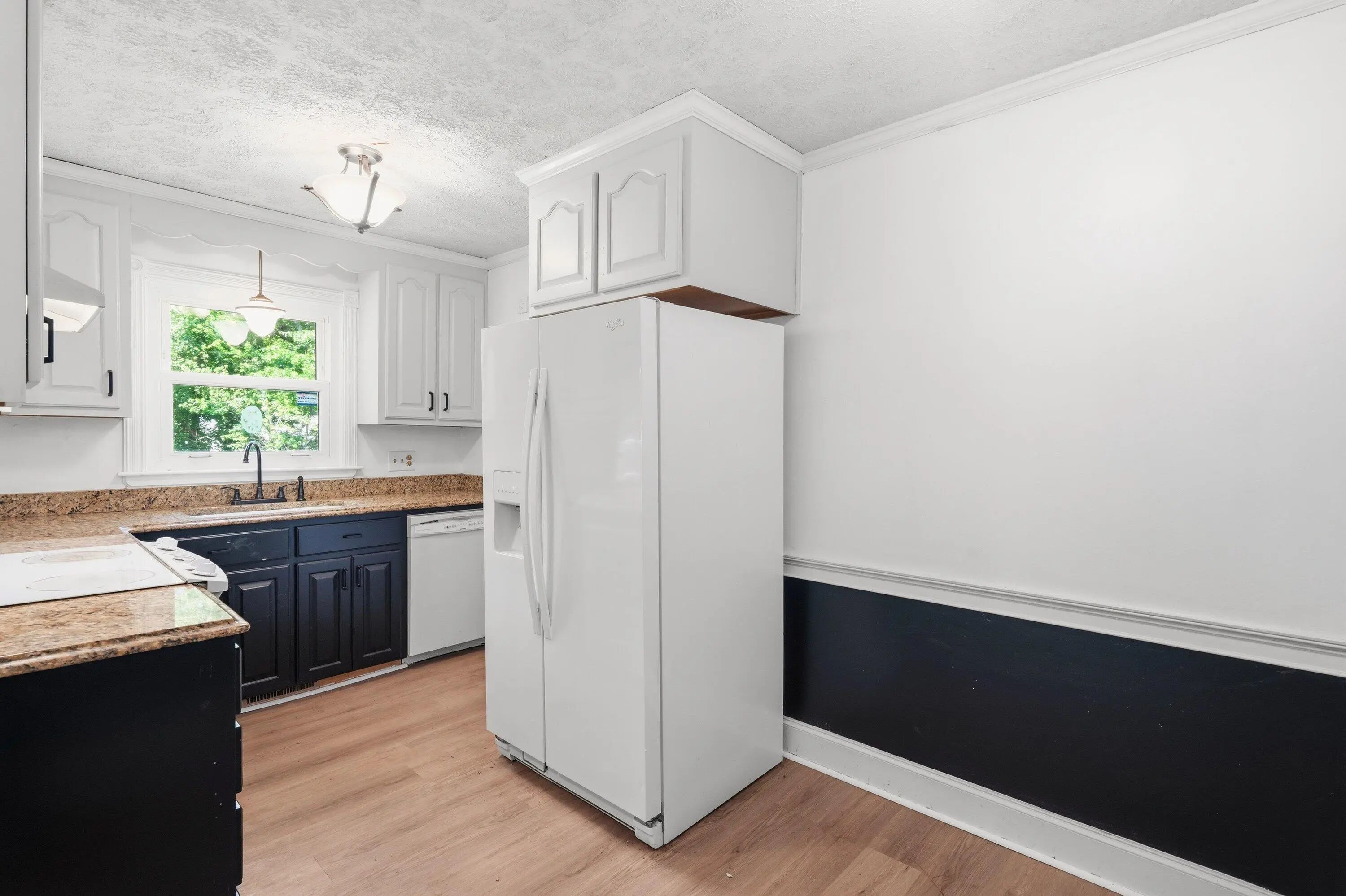 220 Crestwood Drive, Summerville, SC, 29483