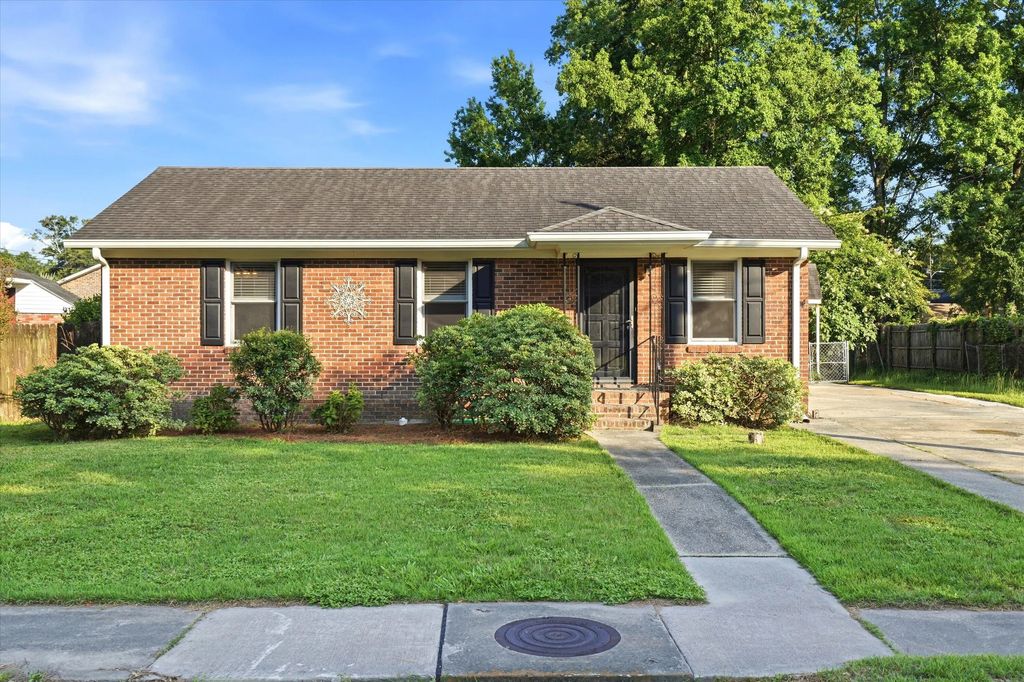 4239 Paramount Drive, North Charleston