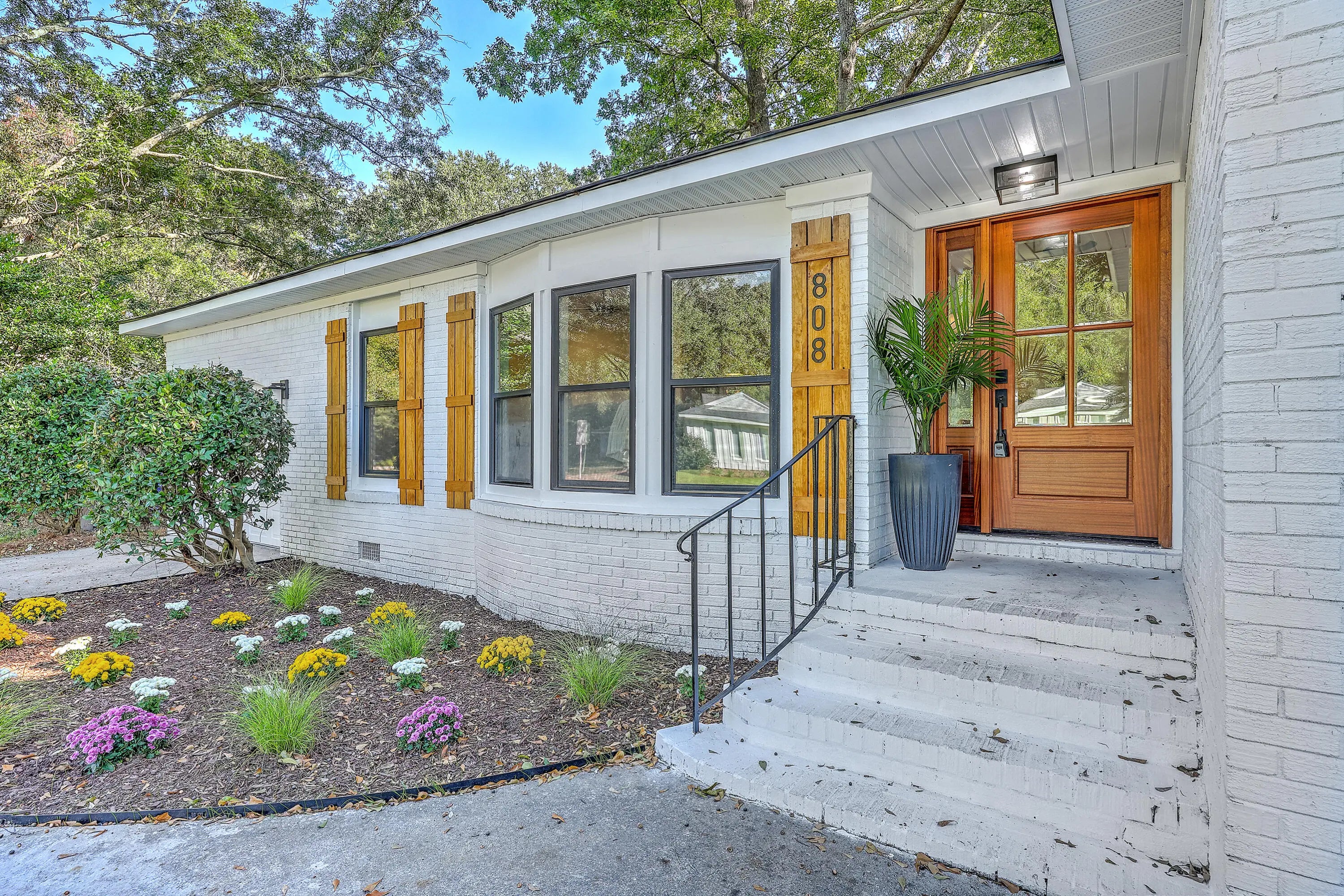 Photo of Listing #25028661