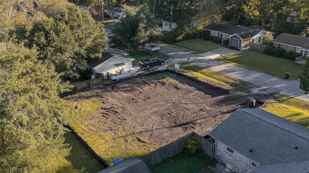 894 Randall Drive, Mount Pleasant