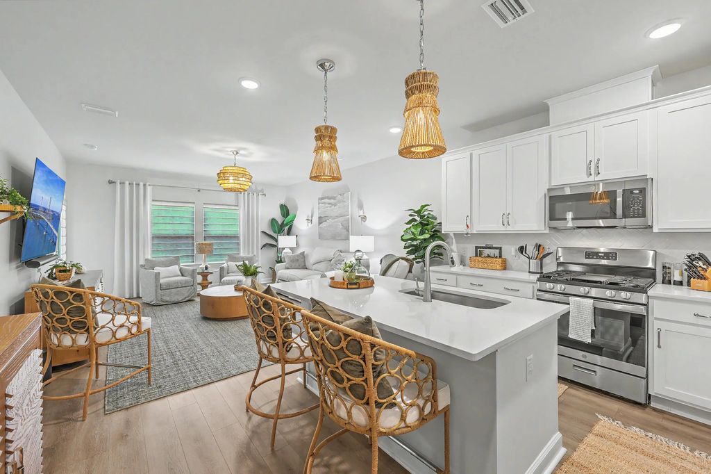 941 Dusk Drive, Summerville