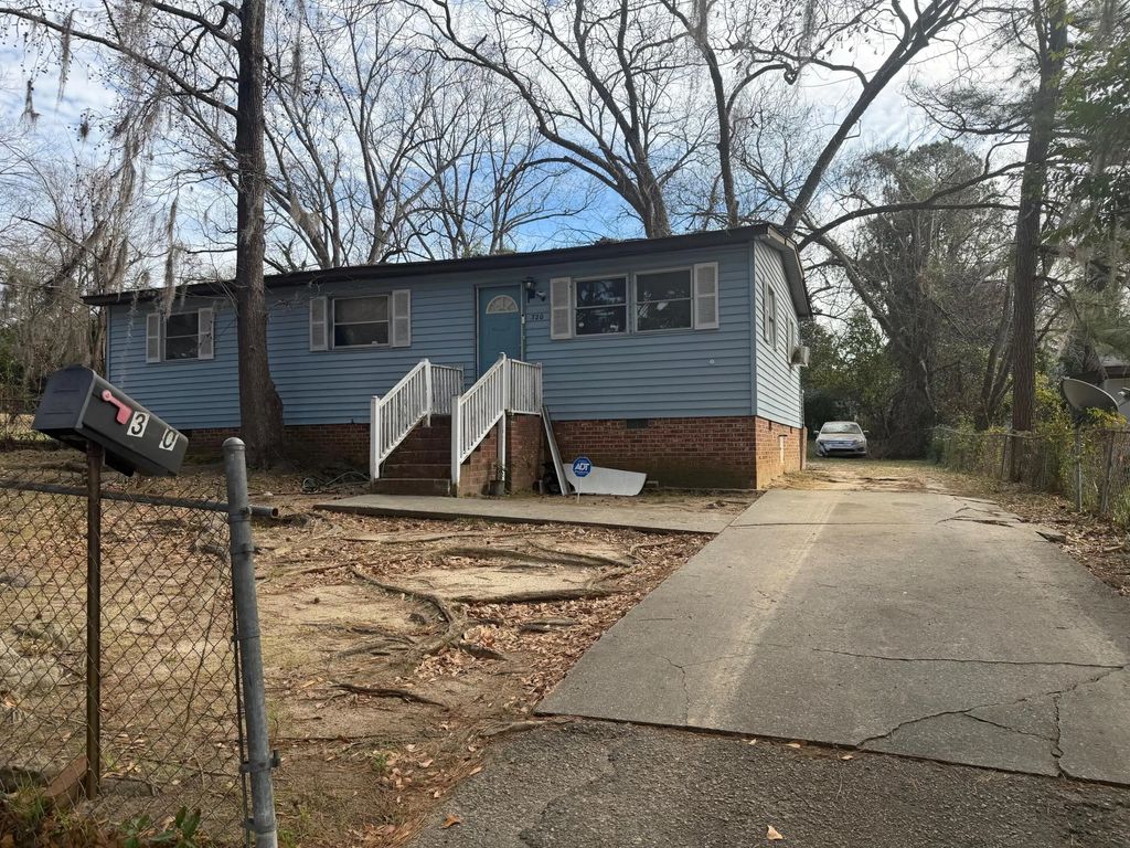 320 Wade Court, Orangeburg