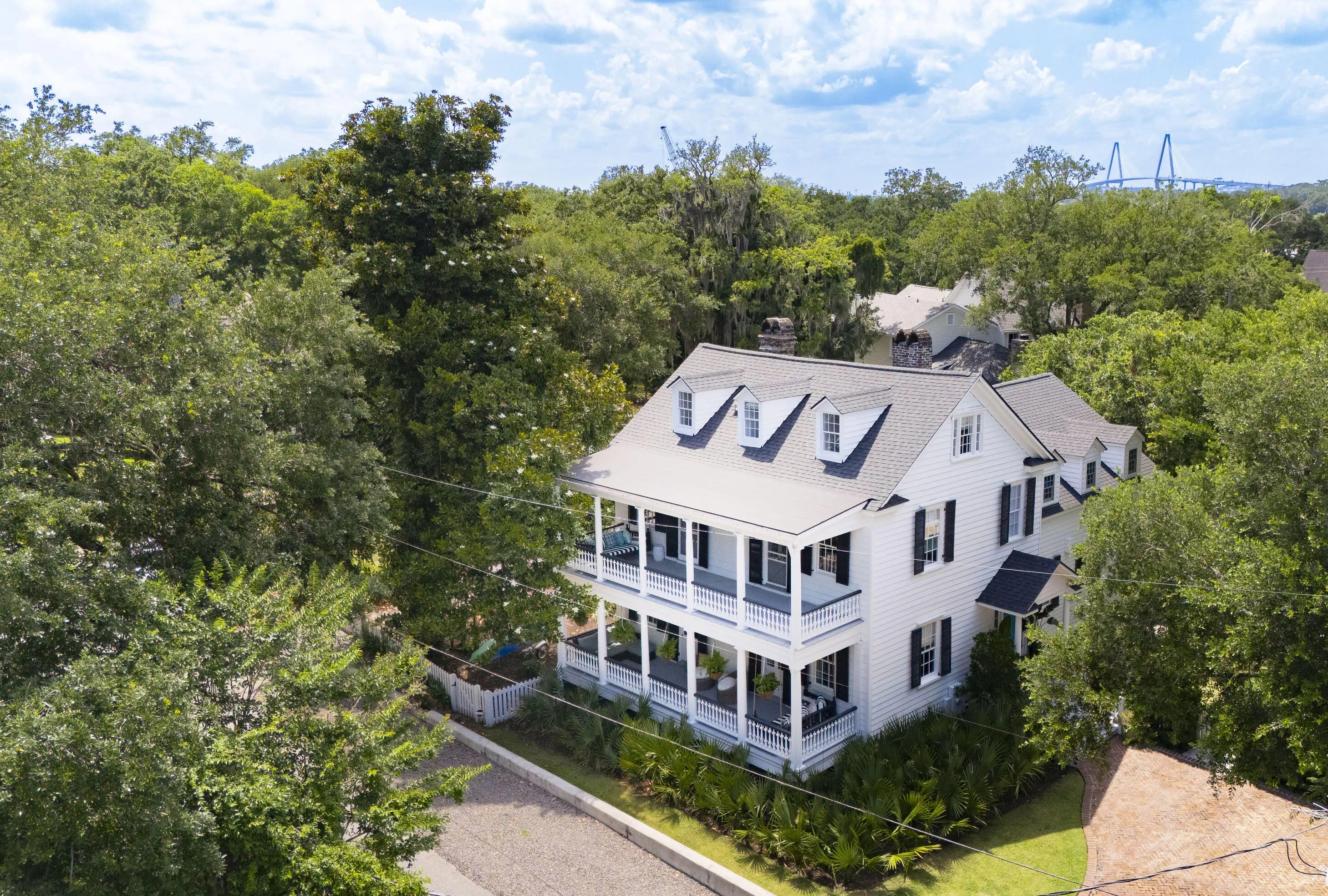 Photo of Listing #25002763