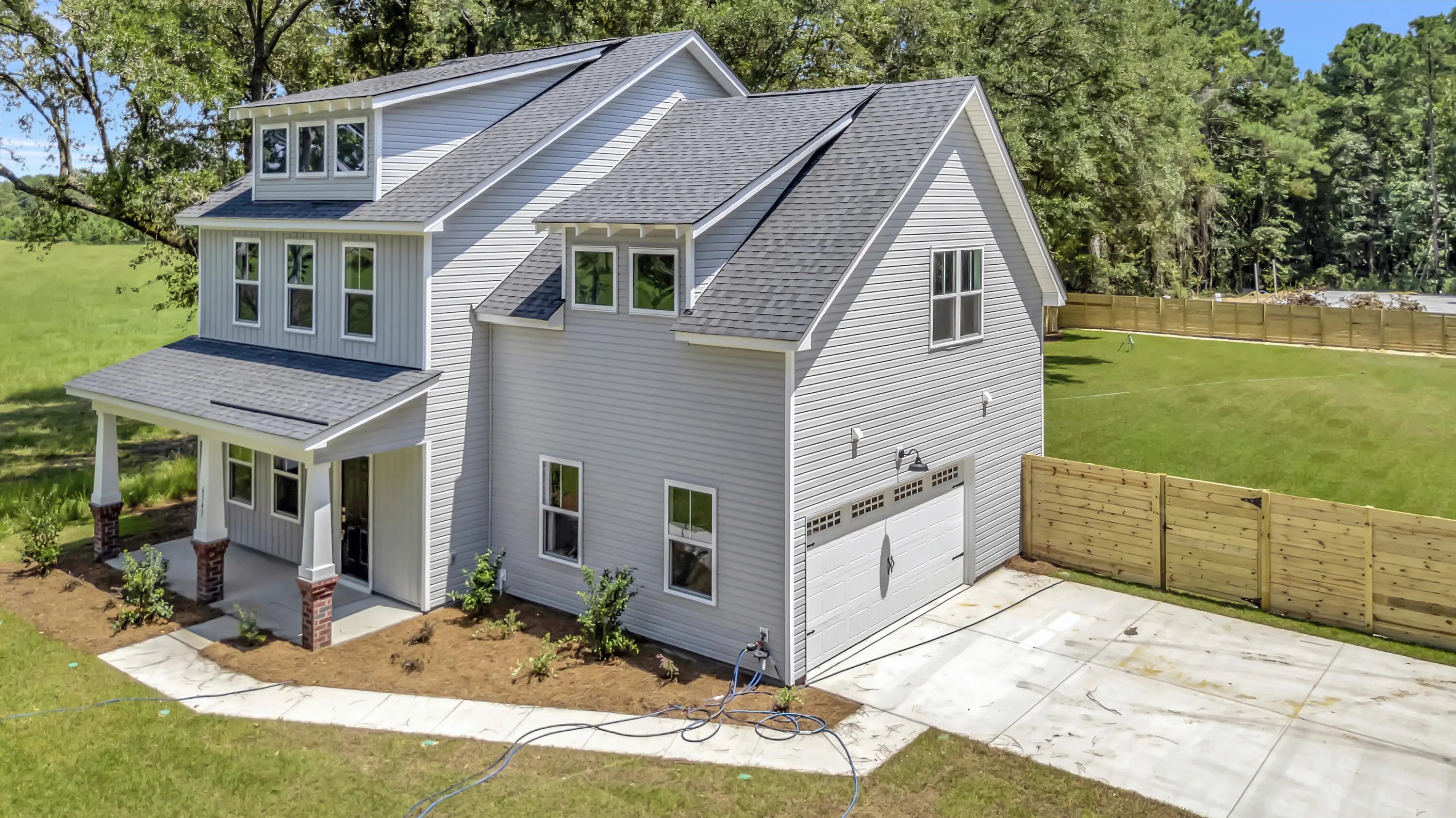 Photo of Listing #25019276