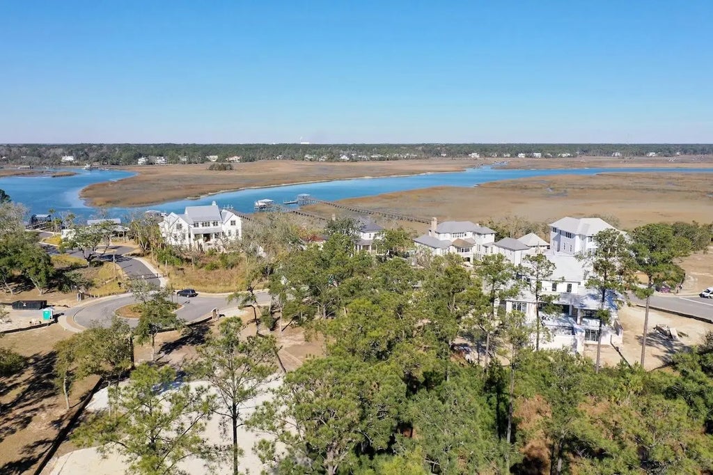 934 Fish Camp Road, Charleston