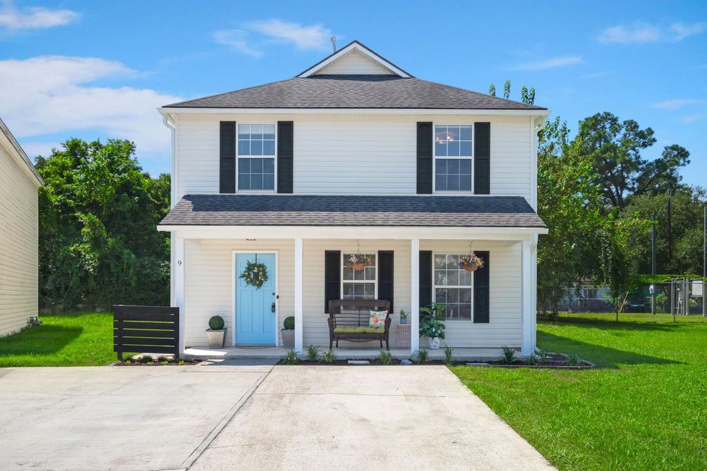 9 Woodleaf Court, Charleston