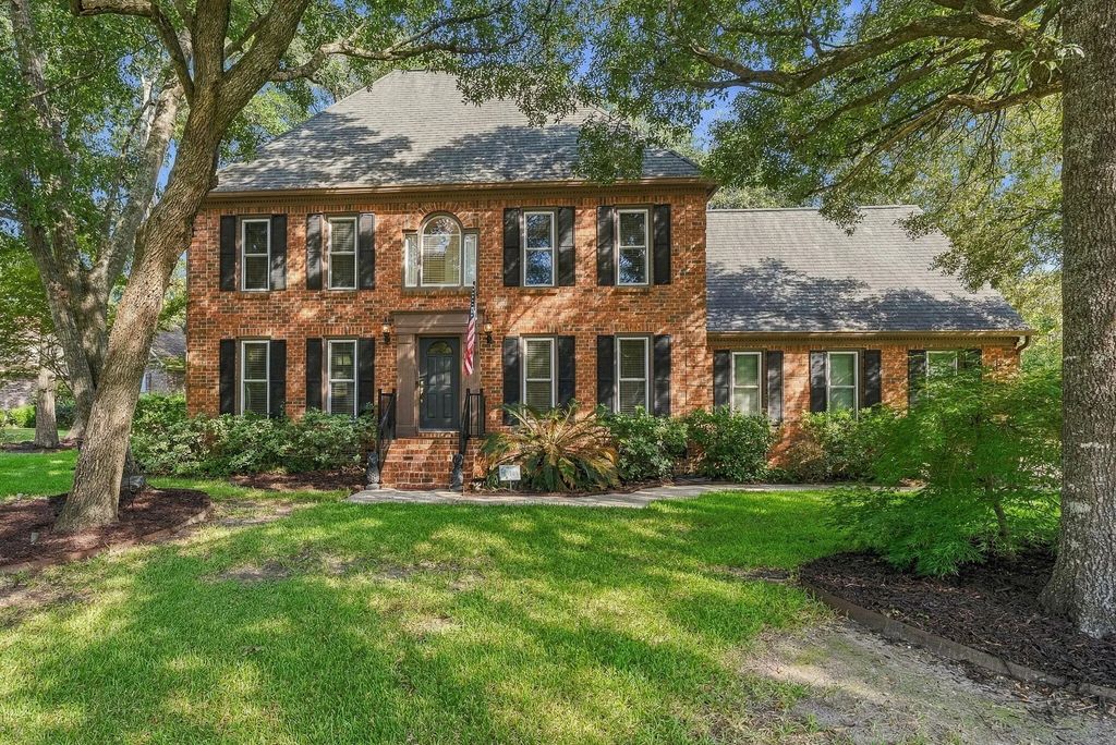 101 Canter Court, Goose Creek