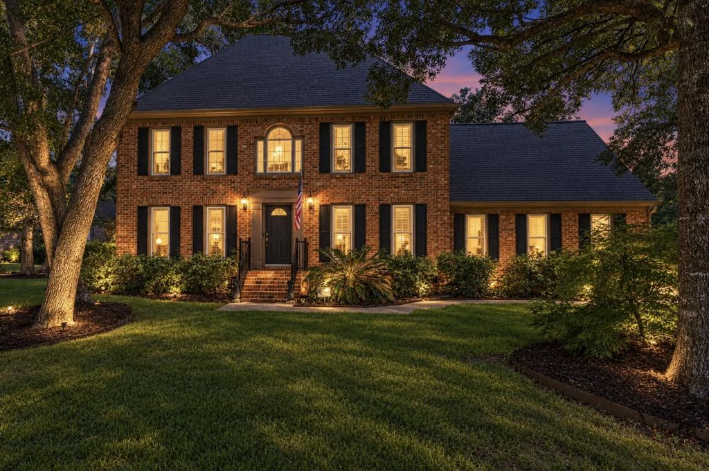 101 Canter Court, Goose Creek