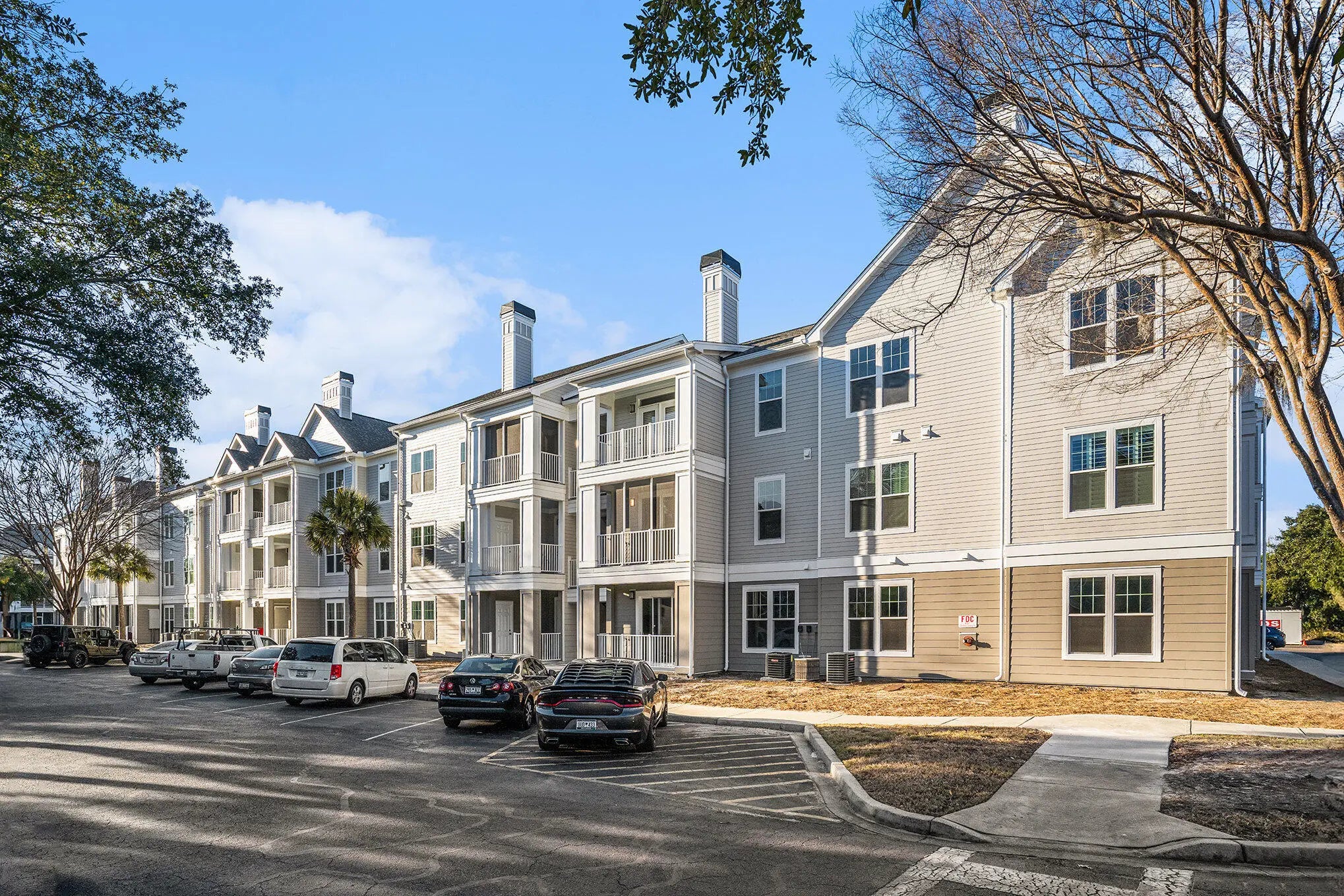 Photo of Listing #25000761