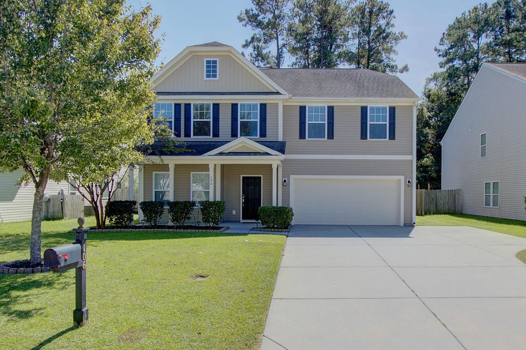 106 Balsam Circle, Summerville