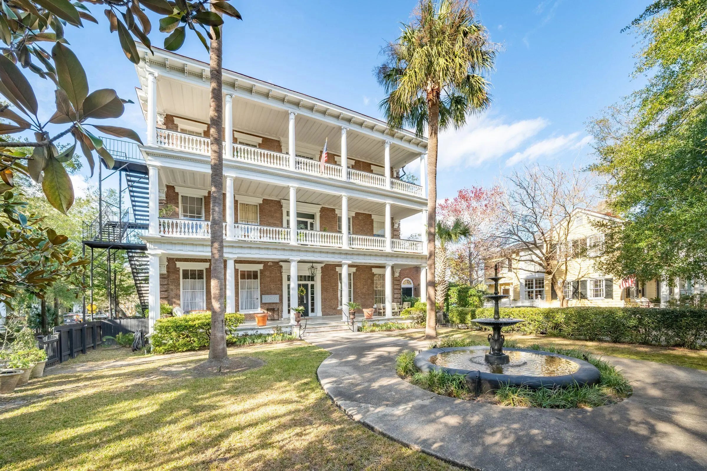 Photo of Listing #25002159