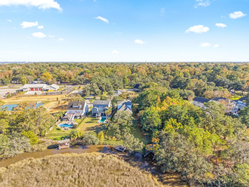 1864 Fruitwood Avenue, Charleston