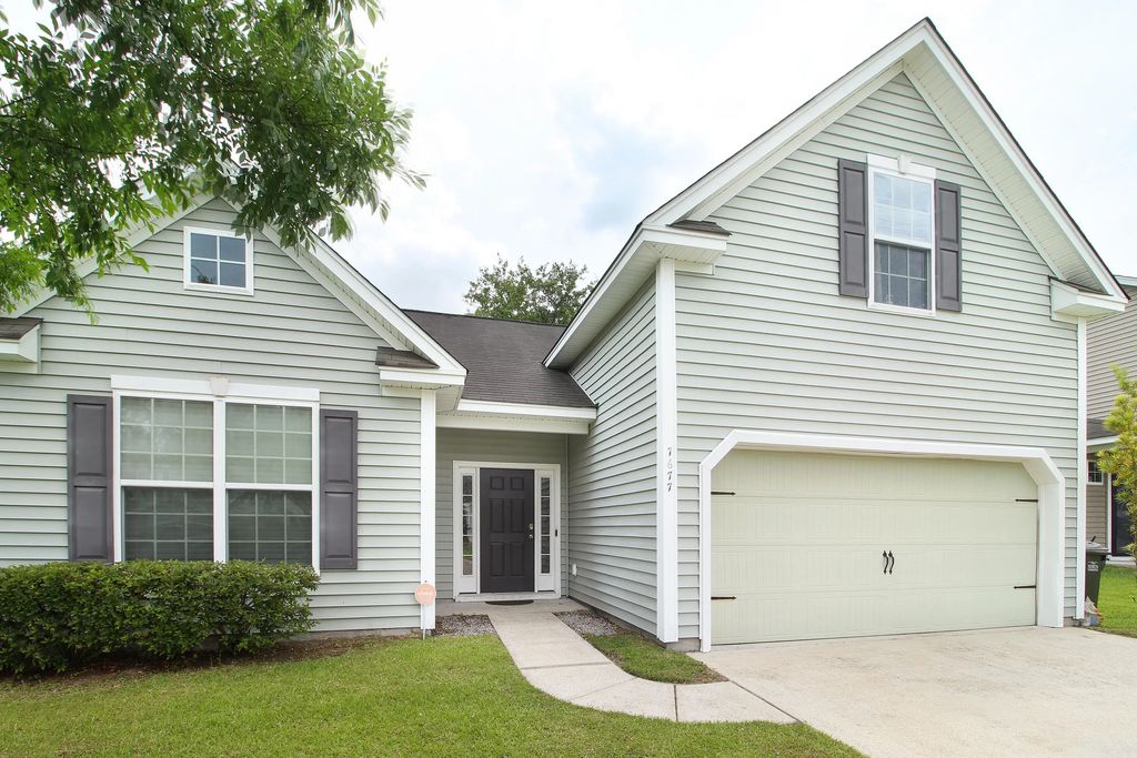 7677 Eagle Lake Road, North Charleston