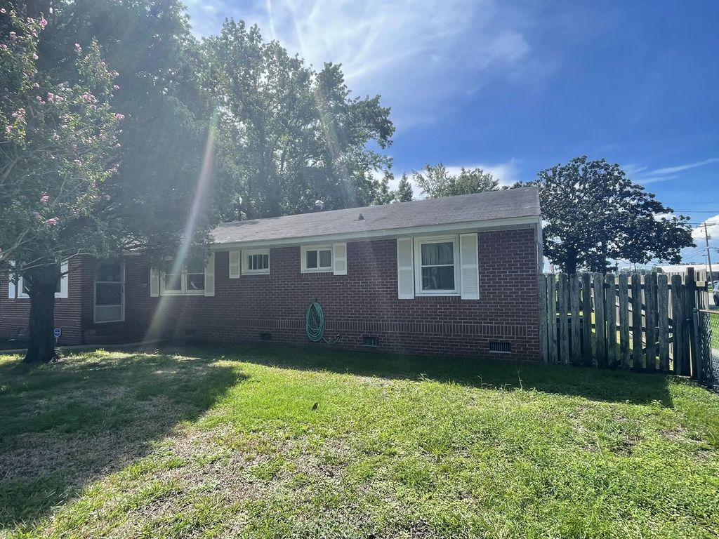 4341 Spur Street, North Charleston