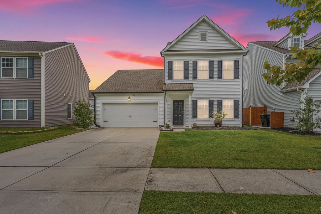 448 Fox Sparrow Court, Summerville