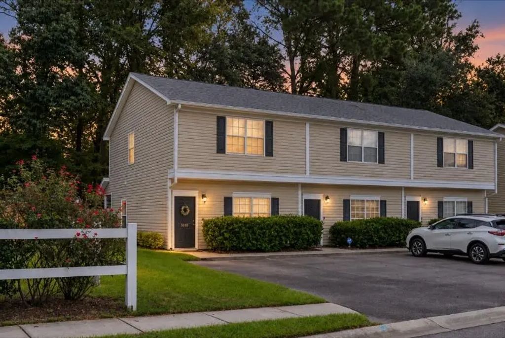 1010 Lexi Court, Ladson