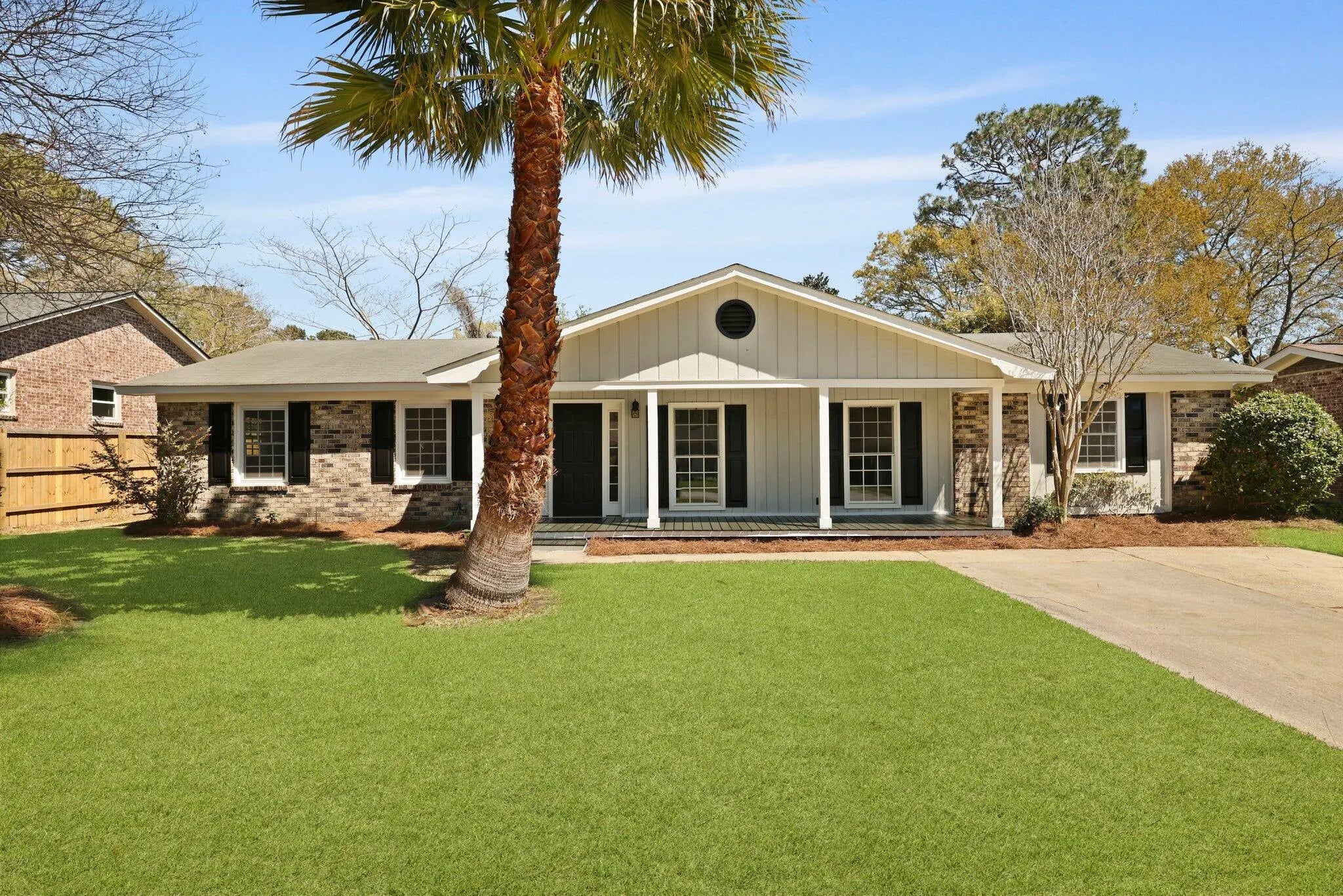 Photo of Listing #25008240