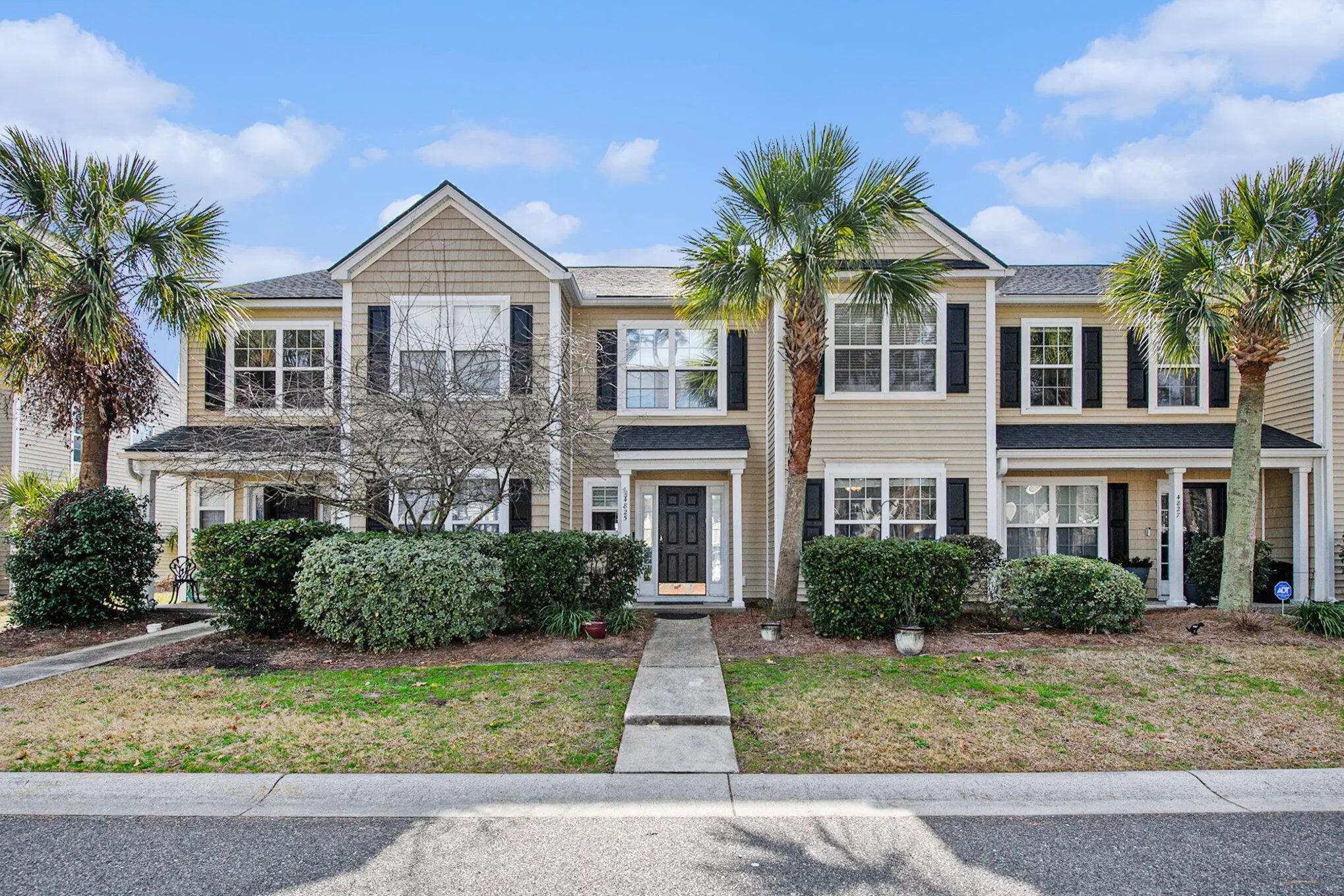 Photo of Listing #25003369