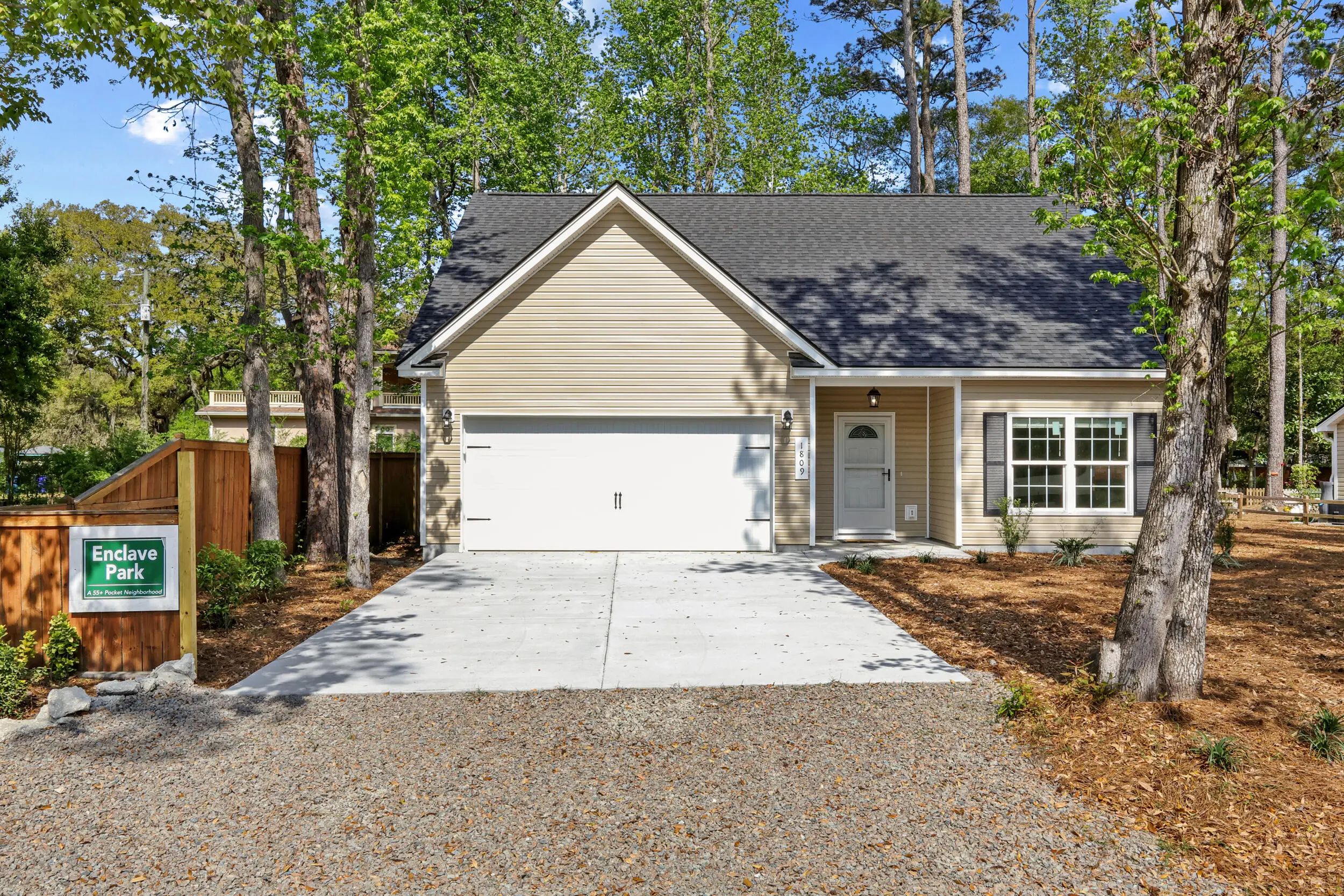Photo of Listing #26023659