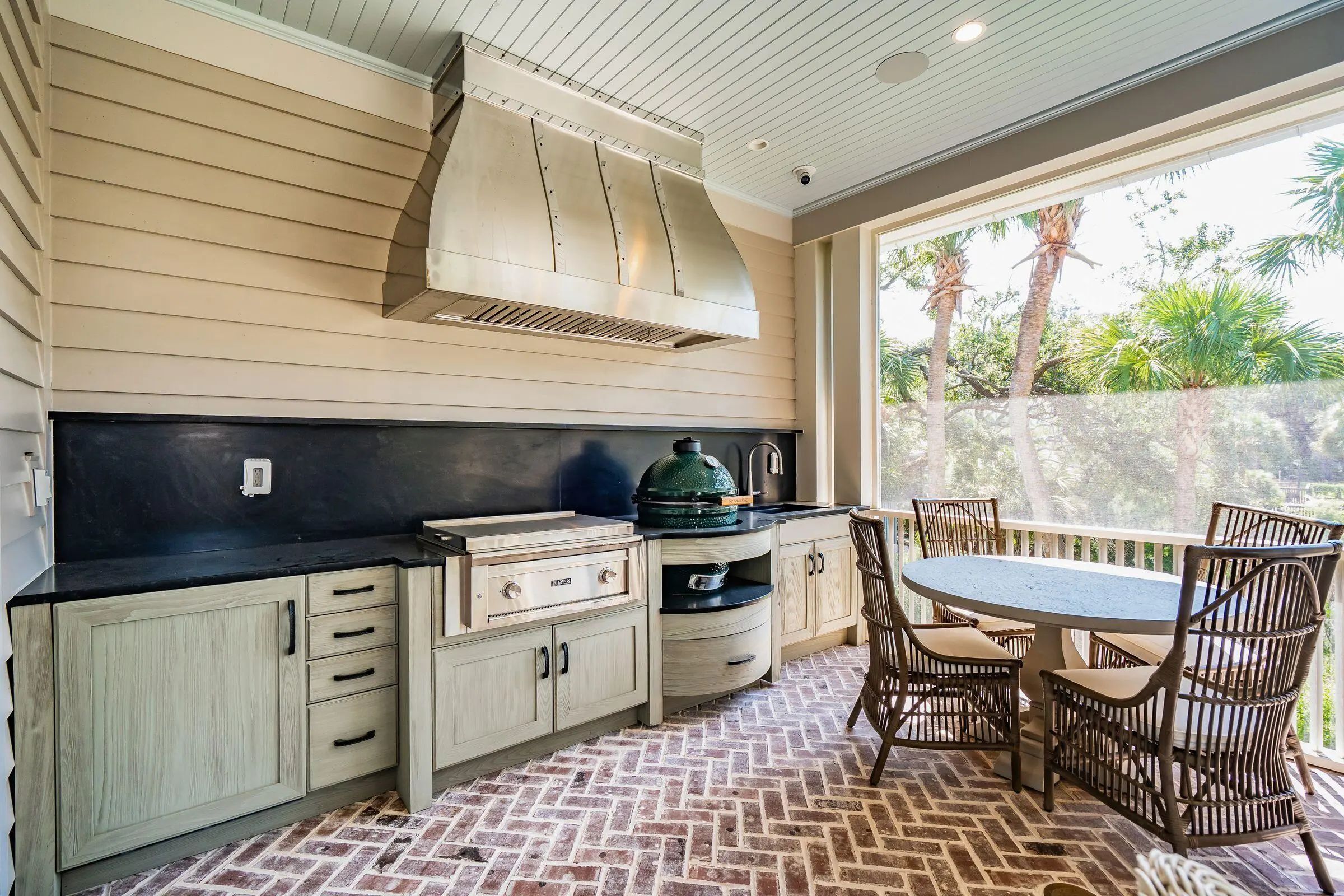 205 Mccants Drive, Mount Pleasant, SC, 29464