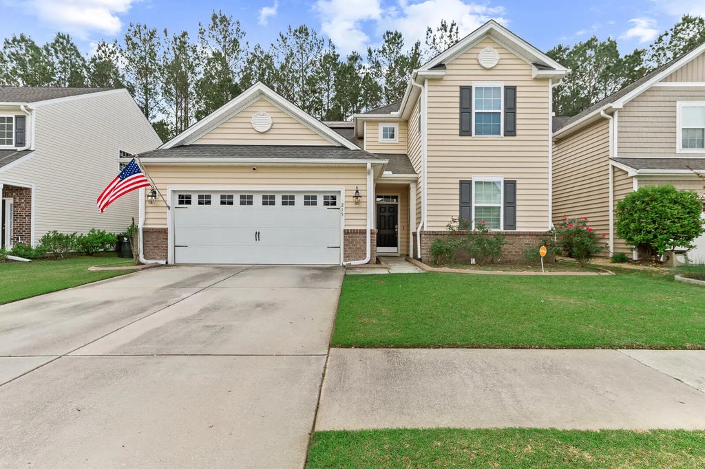 215 Overcup Loop, Summerville