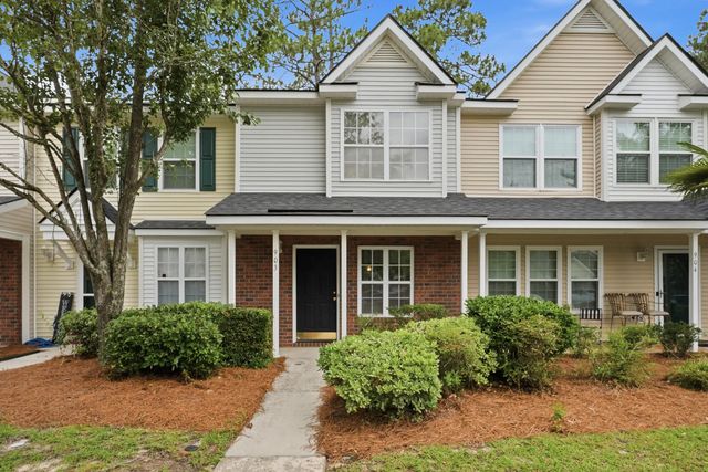 Photo of 903 Elm Hall Circle, Summerville SC