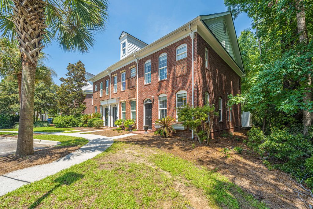 784 Certificate Court, Charleston