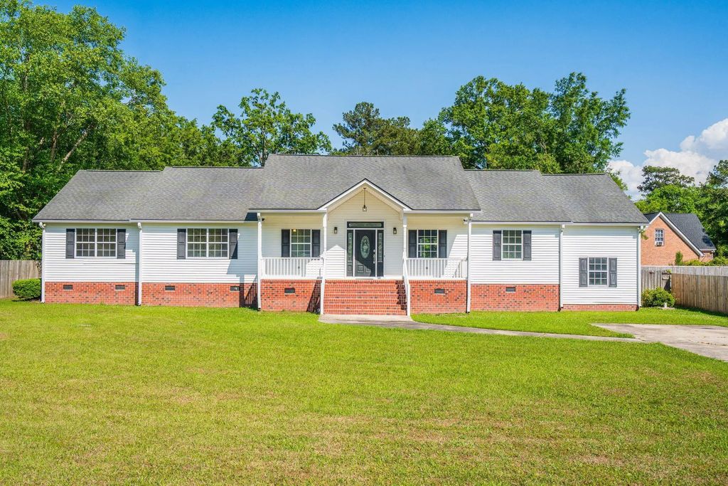 1004 Magnolia Lane, Moncks Corner