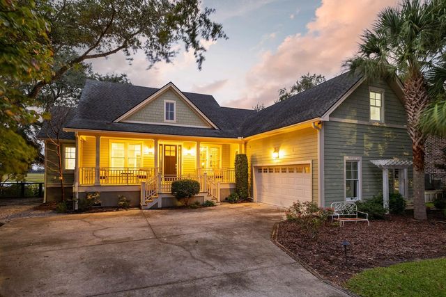 Photo of 823 Colony Drive, Charleston SC