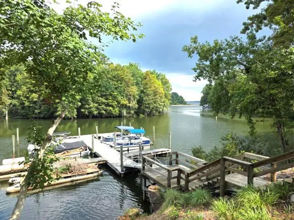 195 Ballard Lane, Santee