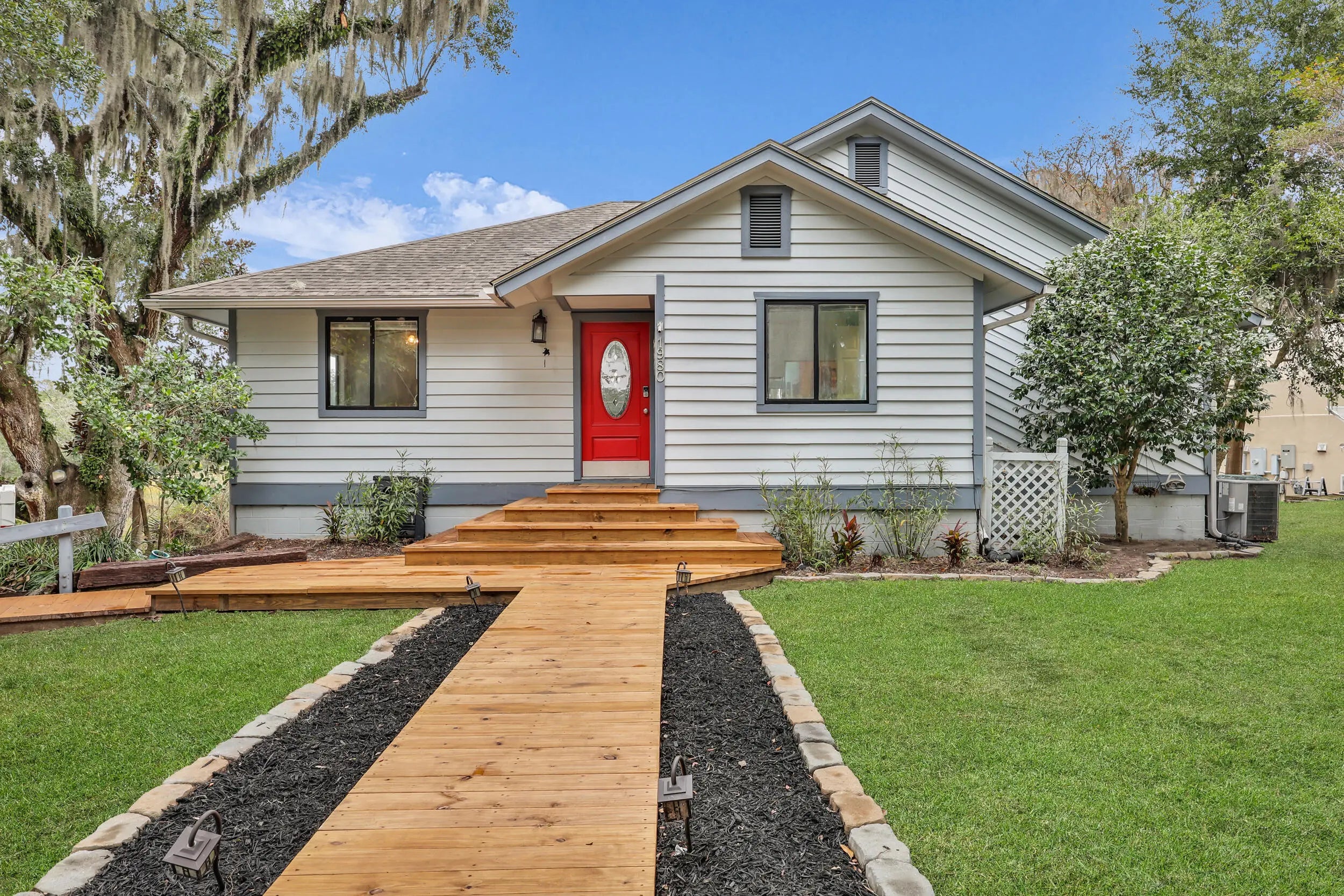 Photo of Listing #25029211