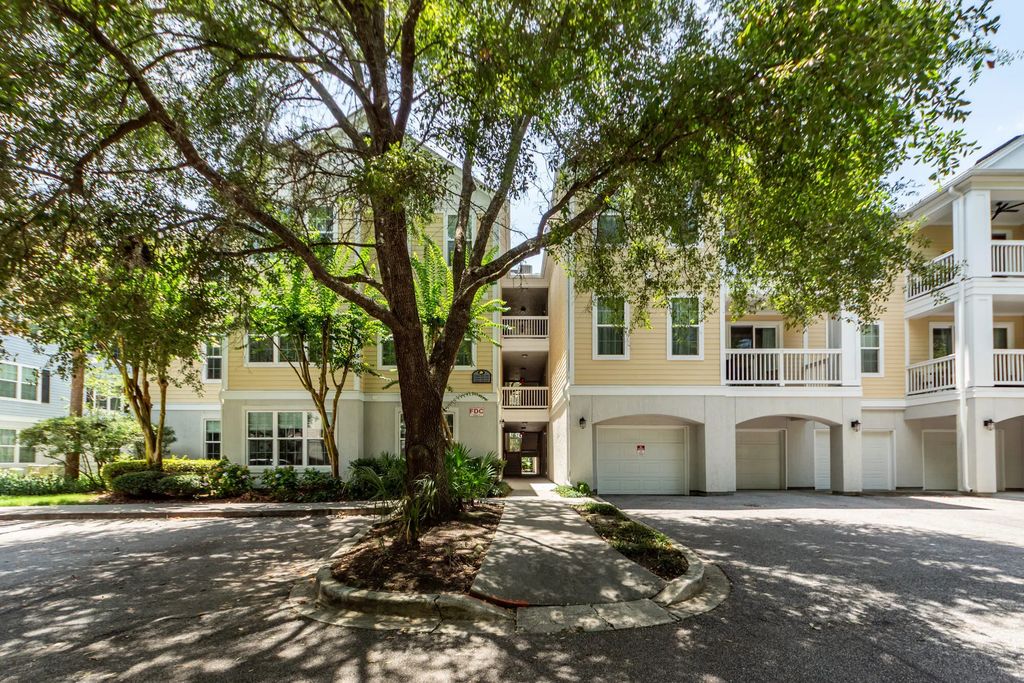 60 Fenwick Hall Allee 227, Johns Island