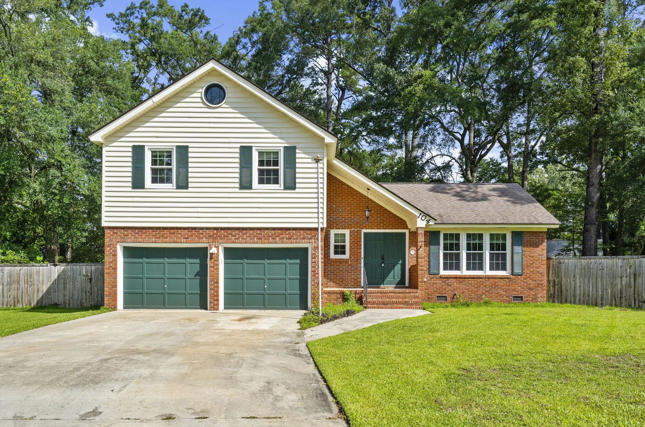 Photo of Listing #26017900