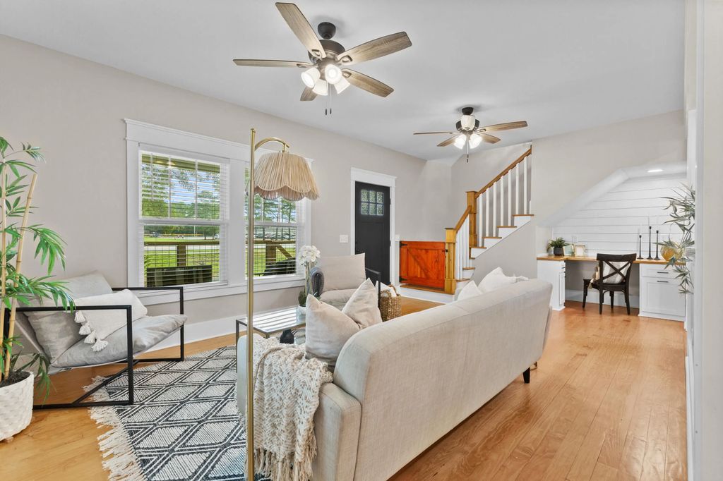 215 W Main Street, Moncks Corner