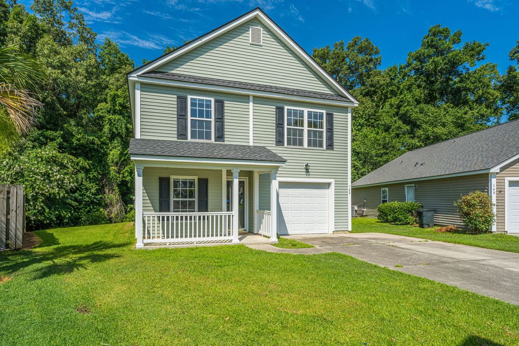 142 Avalon Road, Summerville