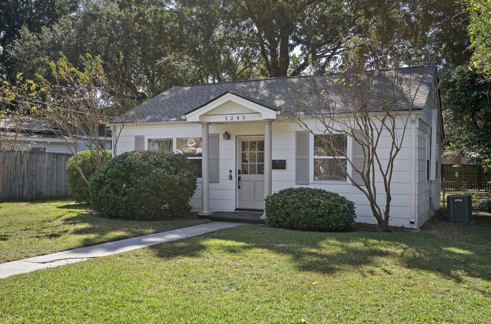 Photo of Listing #26003032