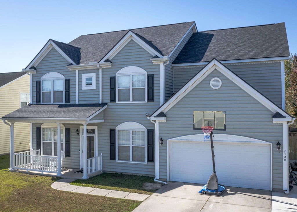 7320 Brown Thrasher Court, Hanahan