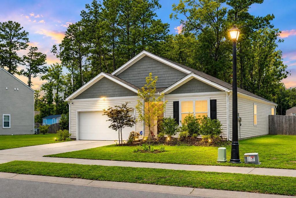 335 Spruce Ivy Street, Moncks Corner