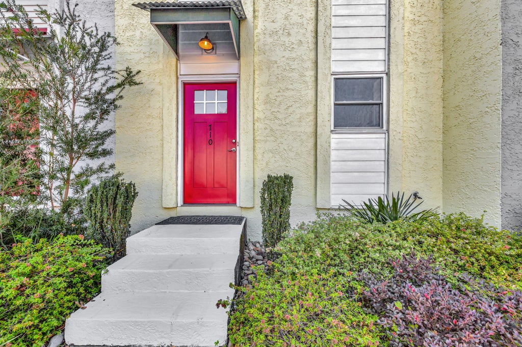 710 Davenport Drive, Mount Pleasant