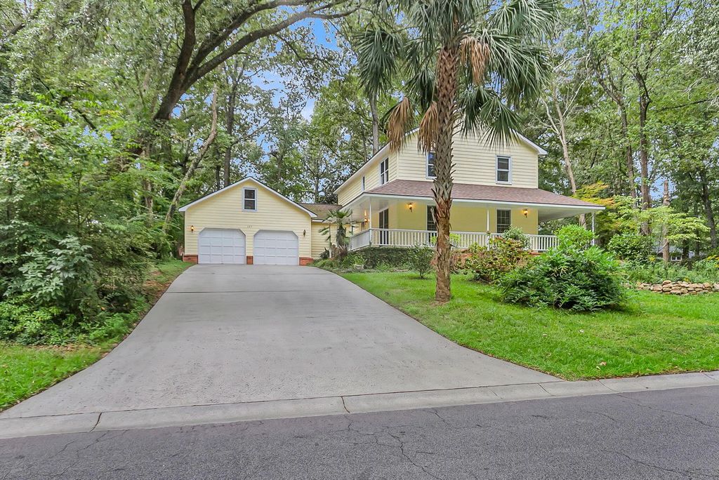 107 Westminster Avenue, Summerville
