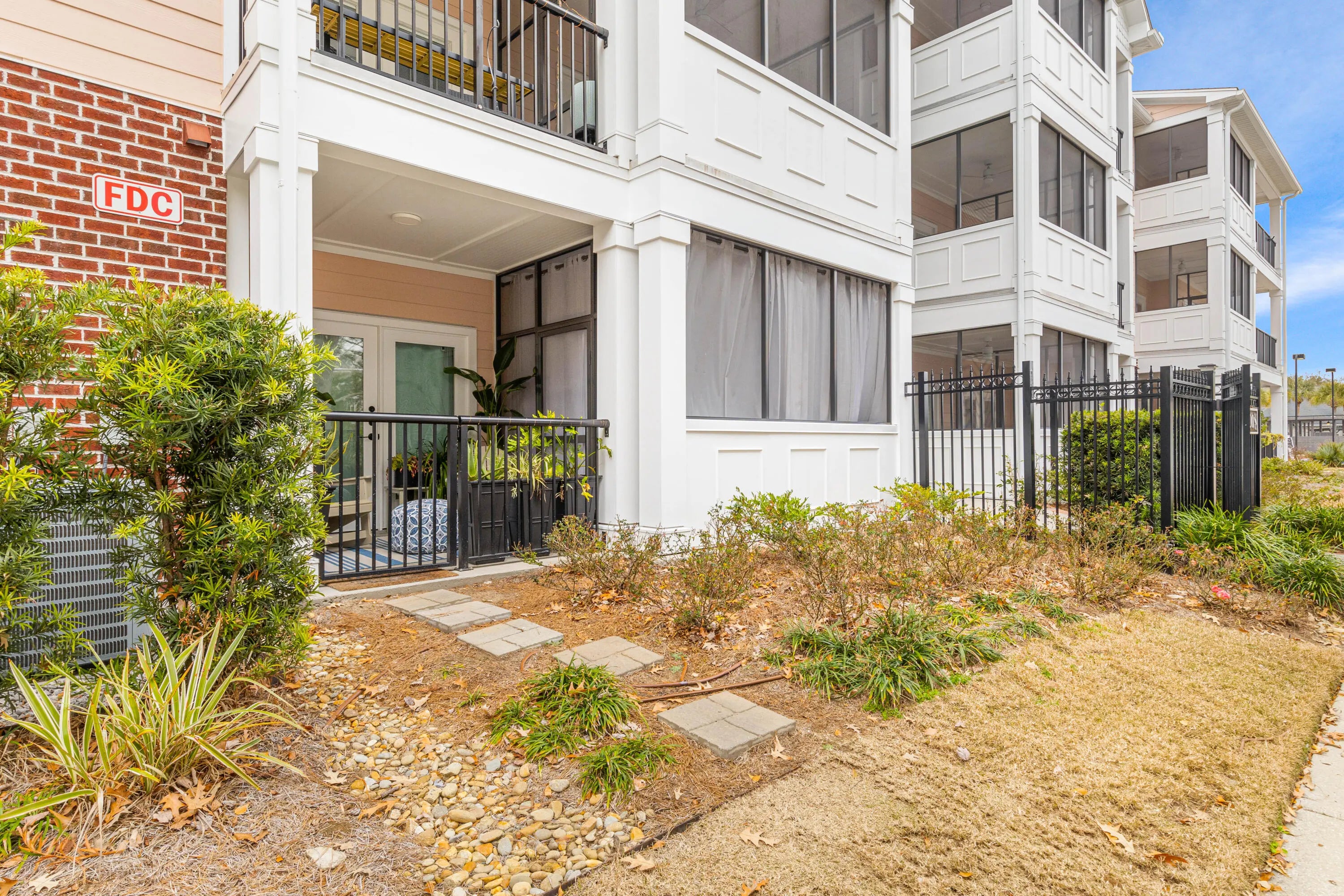 Photo of Listing #25001777