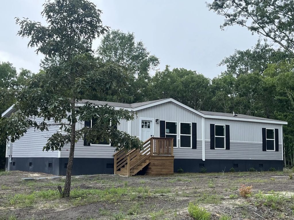 1069 Wild Rose Court, Manning