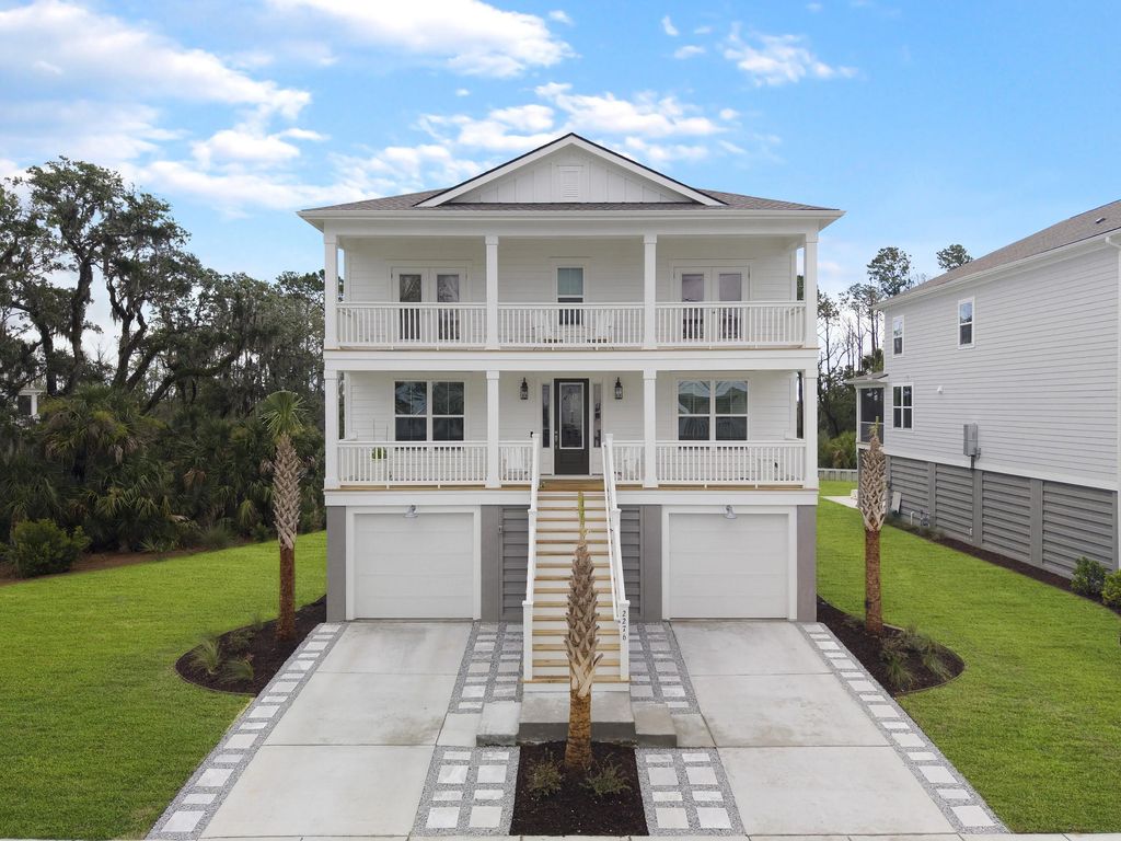 2276 Minifarm Way, Mount Pleasant