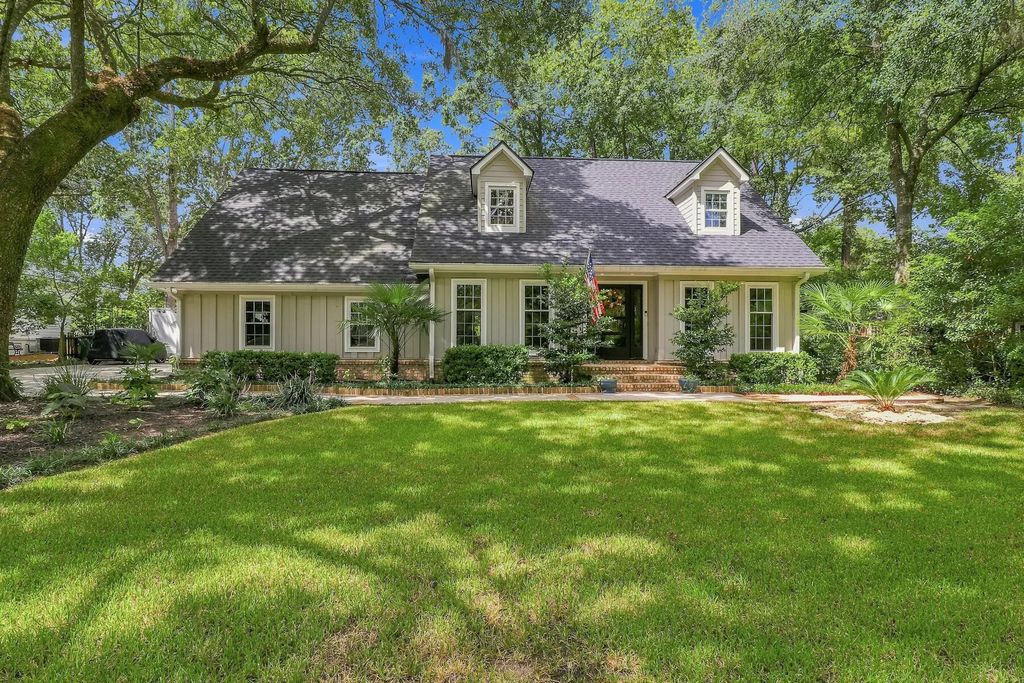 1391 Parkshore Drive, Charleston