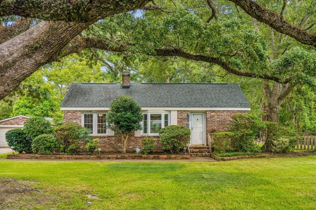 214 Island Drive, Charleston